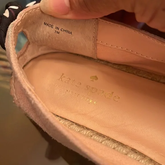 Kate Spade light pink hardly worn espadrilles size 7 mint condition. Preowned. - Picture 5 of 7